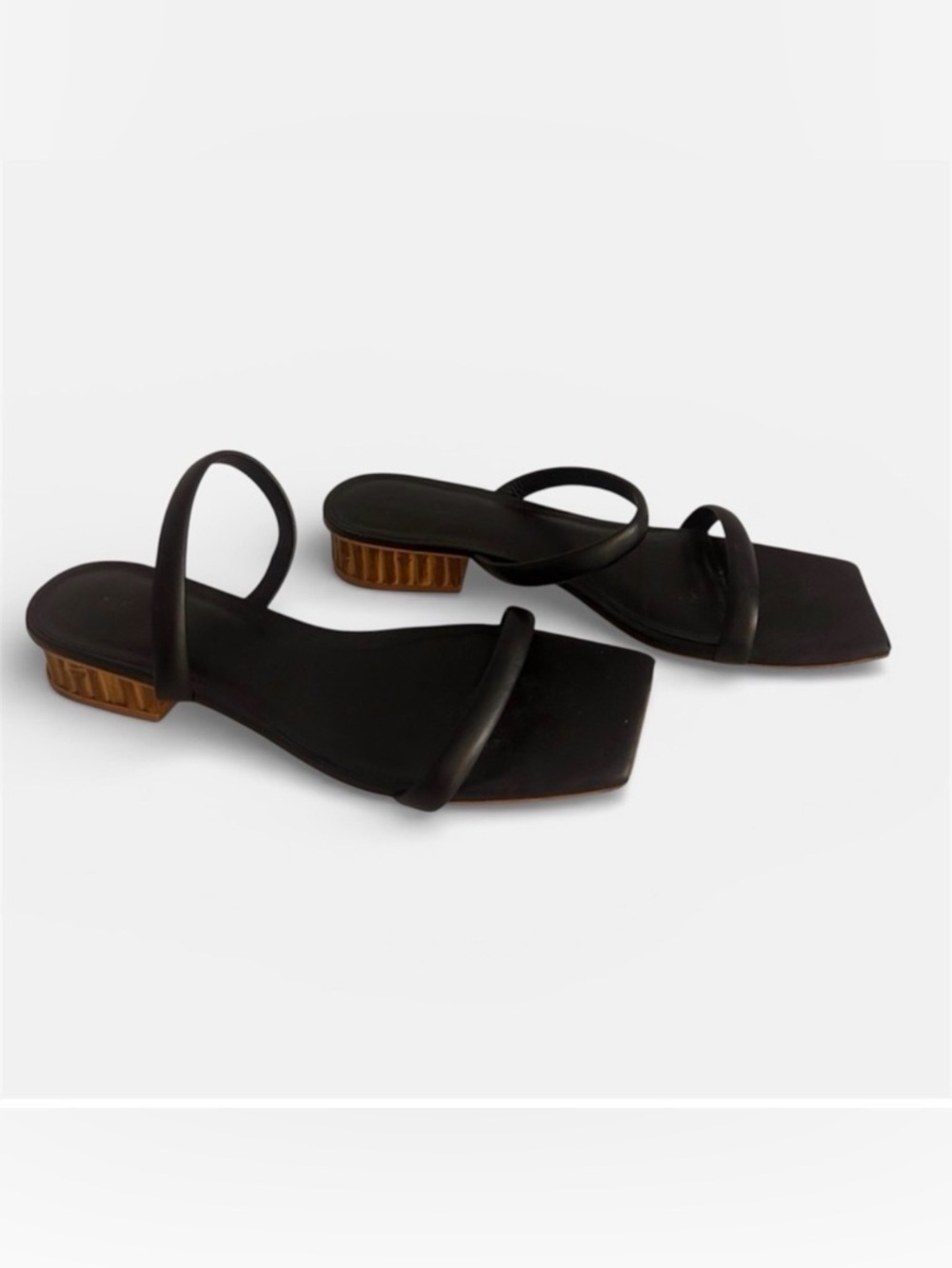 Cult Gaia Black Liz Leather Strappy Slide Women’s Sandals Bamboo Heel Size 39 9